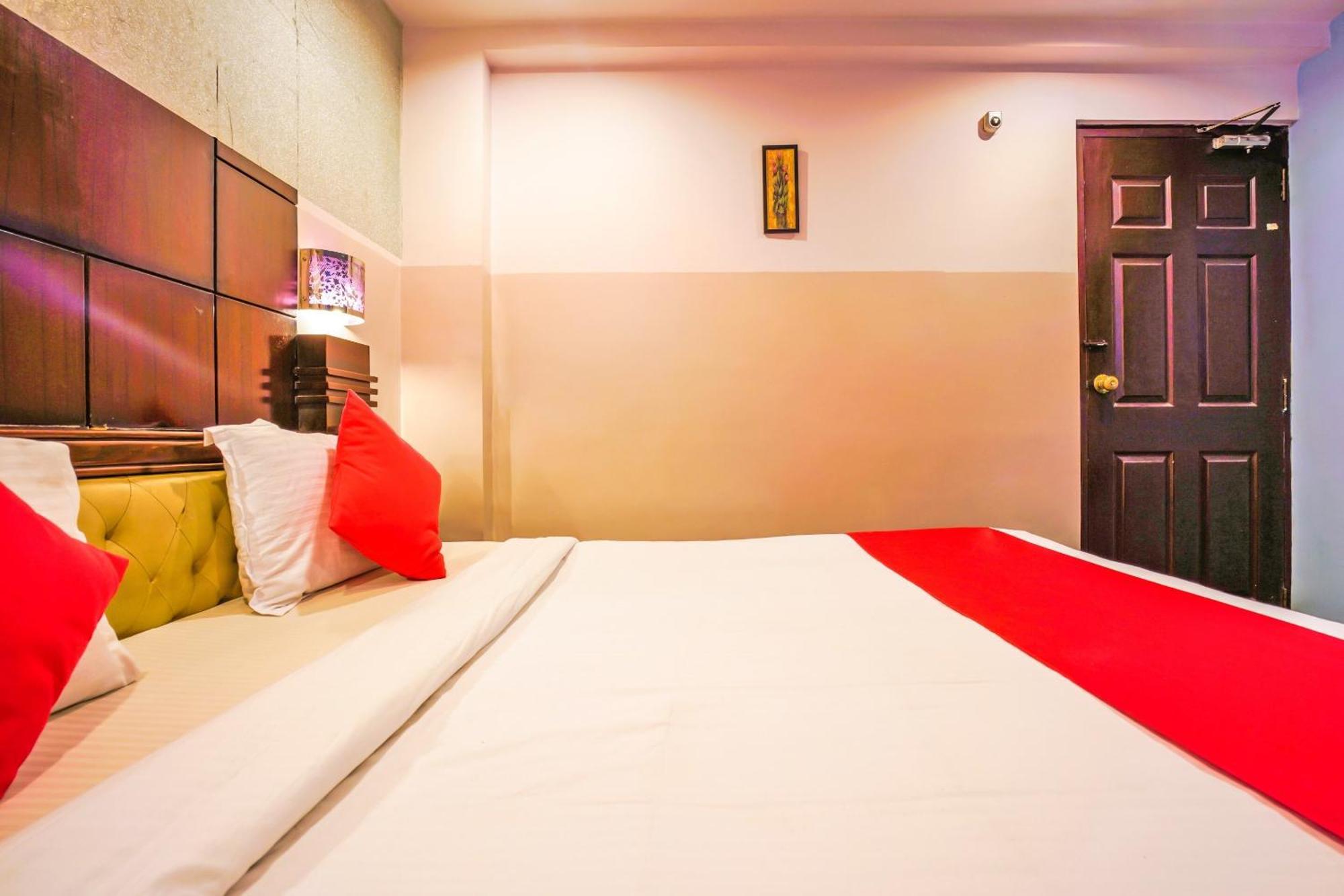 Hanvi Inn Хайдарабад Экстерьер фото