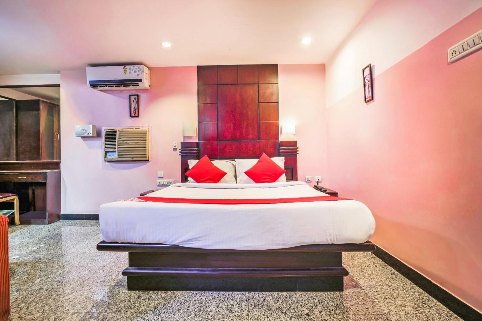 Hanvi Inn Хайдарабад Экстерьер фото
