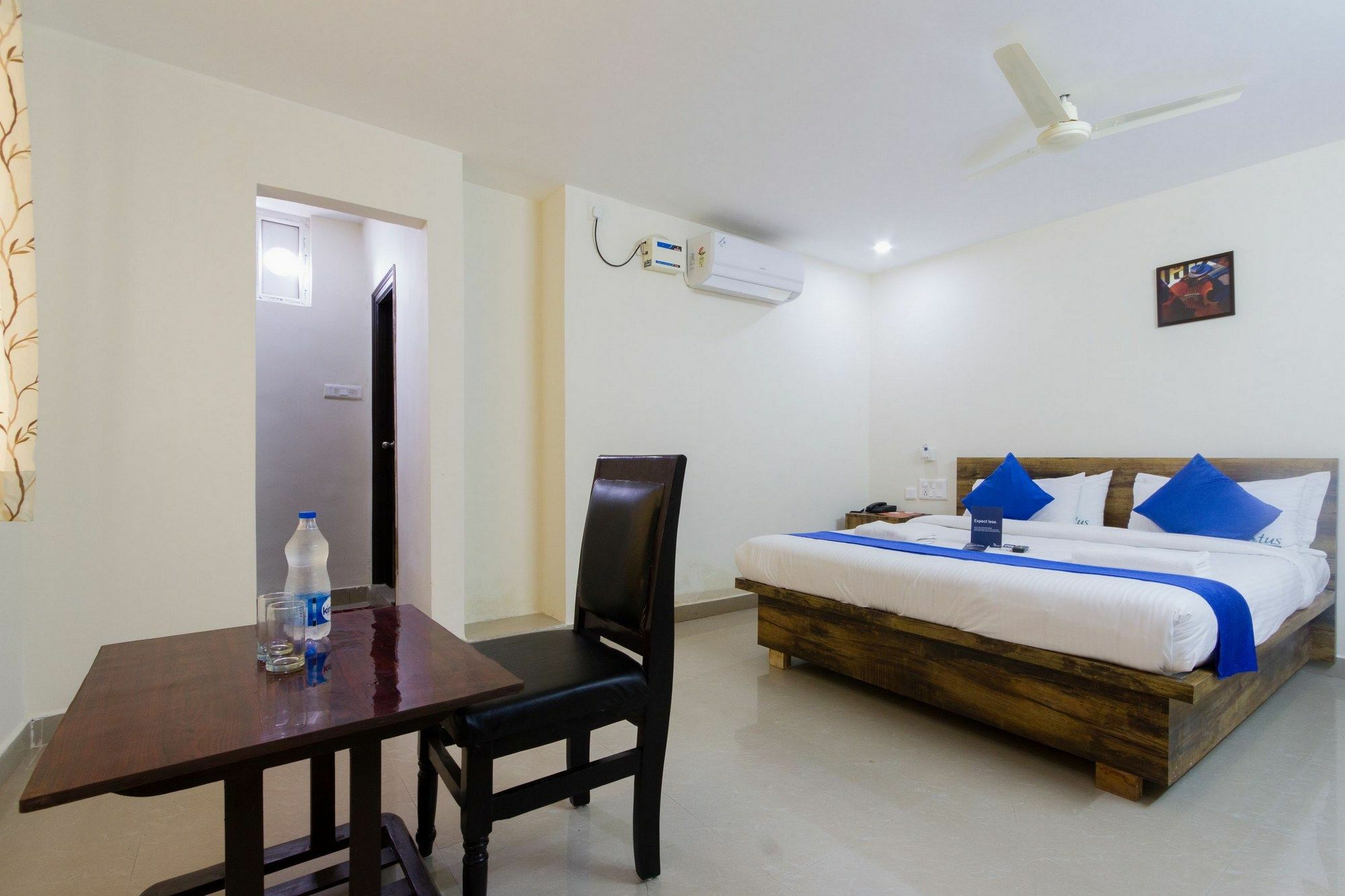 Hanvi Inn Хайдарабад Экстерьер фото